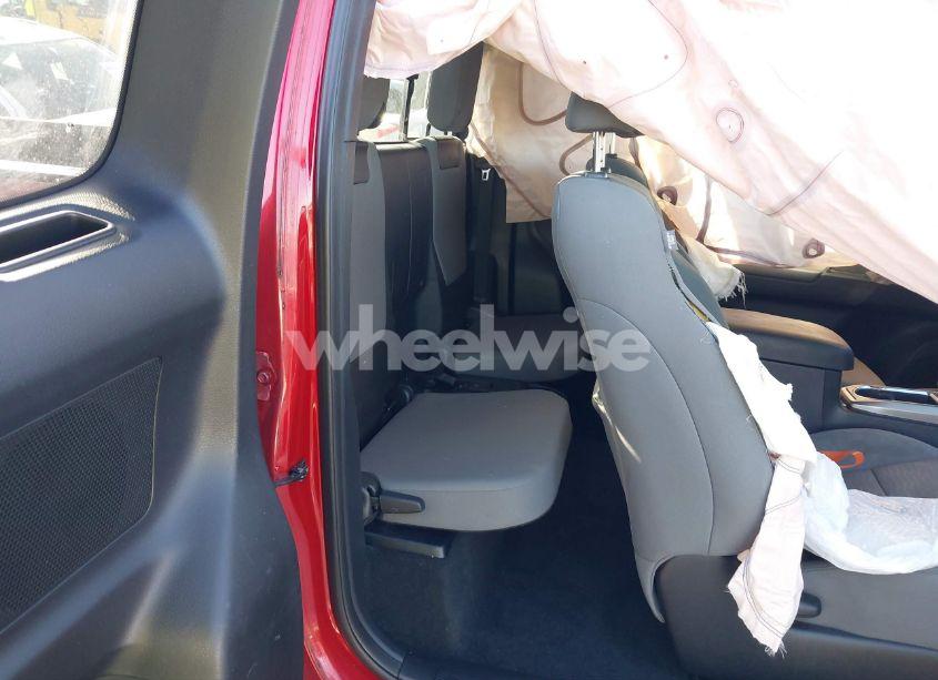 Photo 8 of 2017 Toyota Tacoma SR5 (VIN 5TFSX5EN1HX054156)