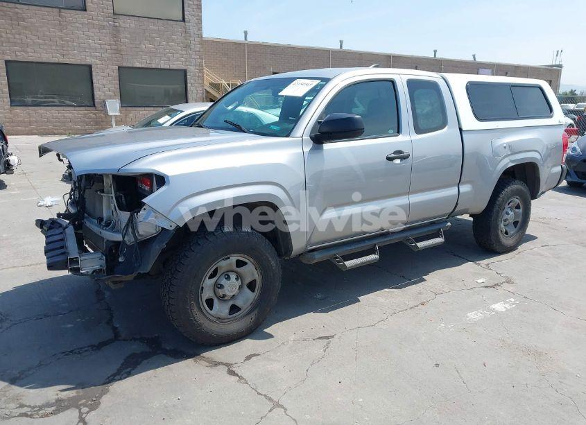 Photo 2 of 2017 Toyota Tacoma SR (VIN 5TFSX5EN1HX054965)