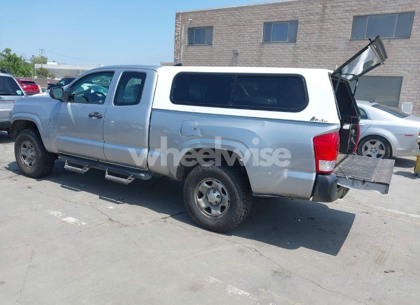 Photo 3 of 2017 Toyota Tacoma SR (VIN 5TFSX5EN1HX054965)