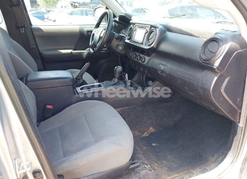 Photo 5 of 2017 Toyota Tacoma SR (VIN 5TFSX5EN1HX054965)