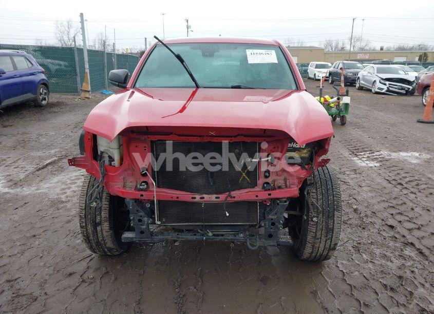 Photo 13 of 2018 Toyota Tacoma SR (VIN 5TFSX5EN1JX063008)