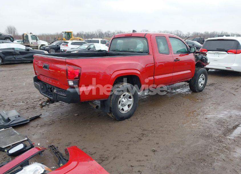 Photo 4 of 2018 Toyota Tacoma SR (VIN 5TFSX5EN1JX063008)