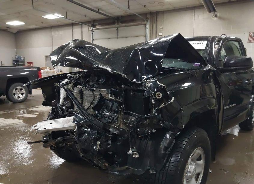 Photo 14 of 2019 Toyota Tacoma SR5 (VIN 5TFSX5EN1KX068663)