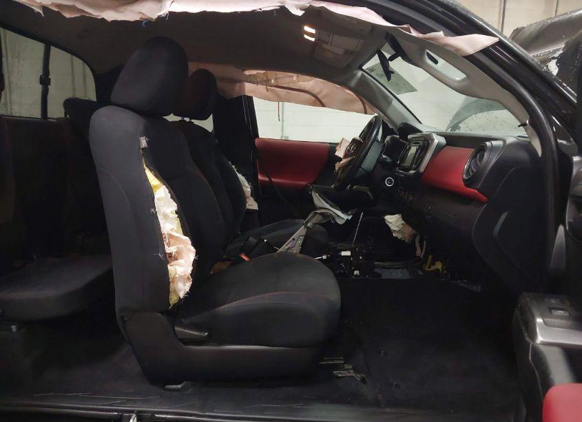 Photo 5 of 2019 Toyota Tacoma SR5 (VIN 5TFSX5EN1KX068663)