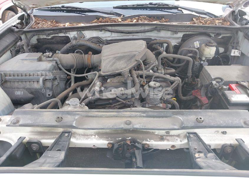 Photo 10 of 2018 Toyota Tacoma SR (VIN 5TFSX5EN3JX058375)