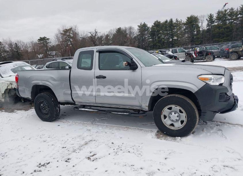 Photo 13 of 2018 Toyota Tacoma SR (VIN 5TFSX5EN3JX063303)