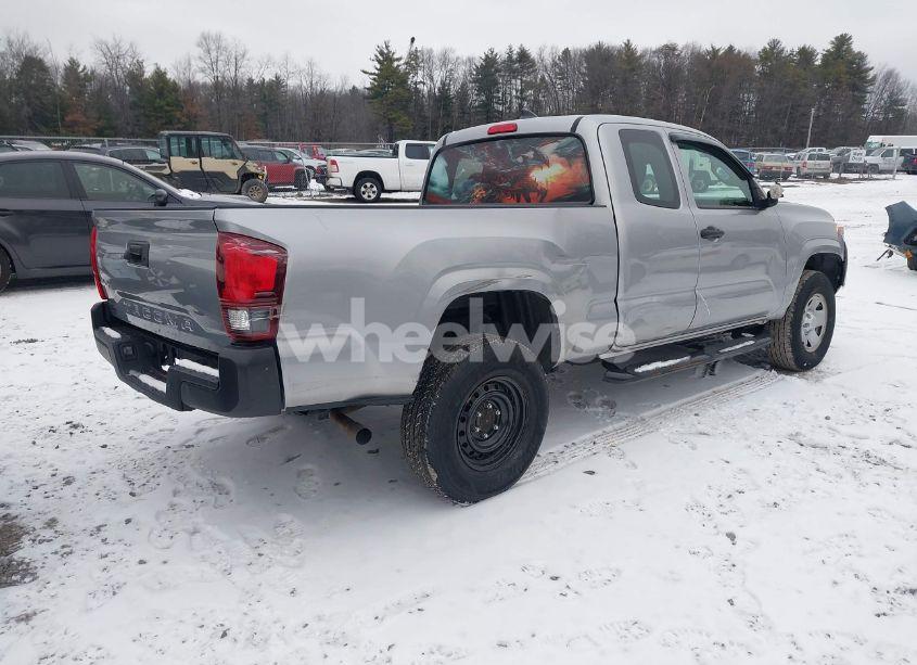 Photo 4 of 2018 Toyota Tacoma SR (VIN 5TFSX5EN3JX063303)