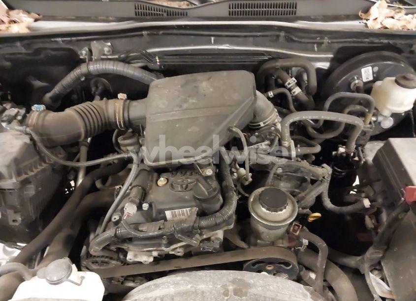 Photo 10 of 2020 Toyota Tacoma SR (VIN 5TFSX5EN3LX073316)