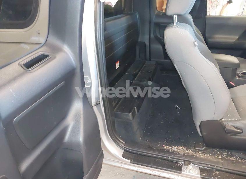 Photo 8 of 2020 Toyota Tacoma SR (VIN 5TFSX5EN3LX073316)