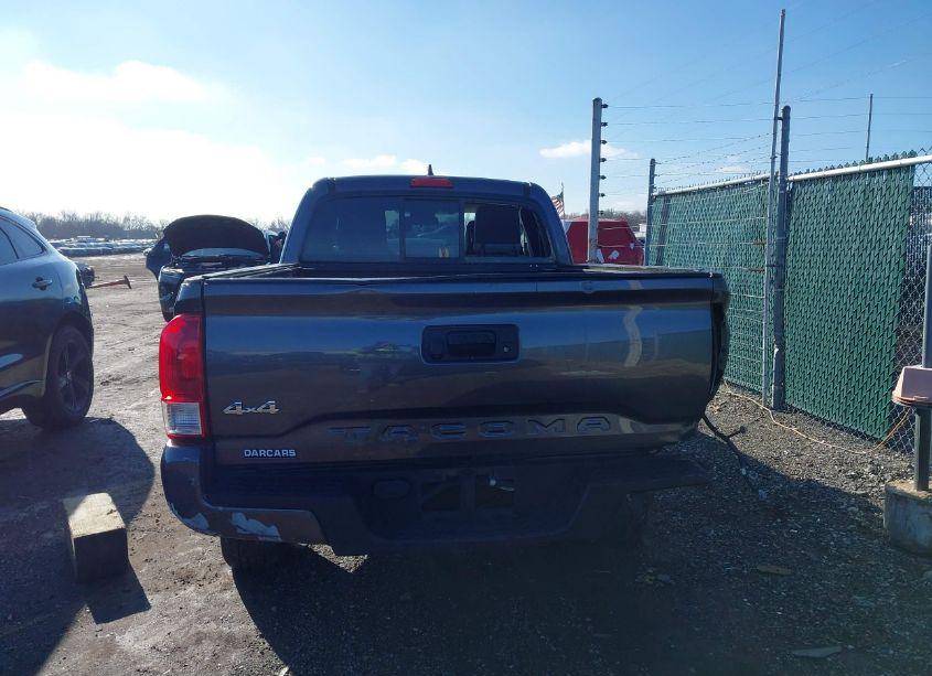 Photo 16 of 2017 Toyota Tacoma SR (VIN 5TFSX5EN4HX054278)