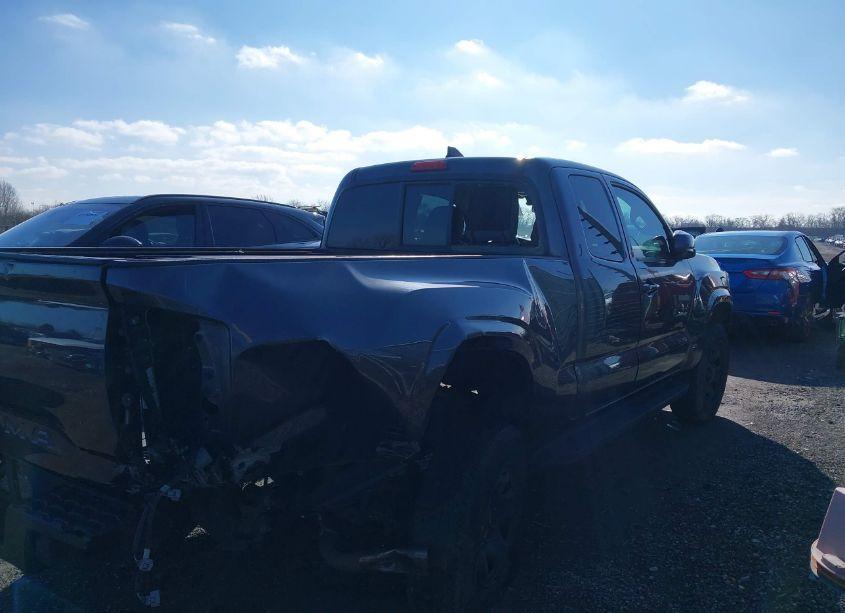 Photo 6 of 2017 Toyota Tacoma SR (VIN 5TFSX5EN4HX054278)