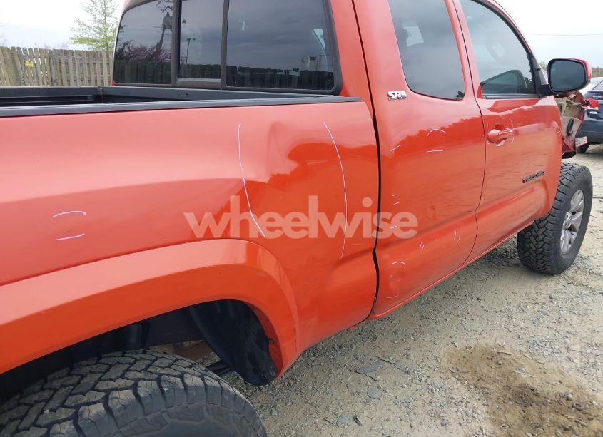 Photo 18 of 2016 Toyota Tacoma SR5 (VIN 5TFSX5EN5GX046740)