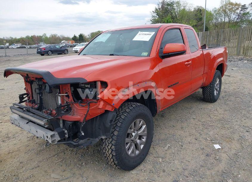Photo 2 of 2016 Toyota Tacoma SR5 (VIN 5TFSX5EN5GX046740)