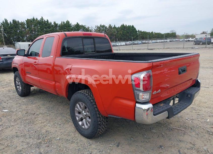 Photo 3 of 2016 Toyota Tacoma SR5 (VIN 5TFSX5EN5GX046740)