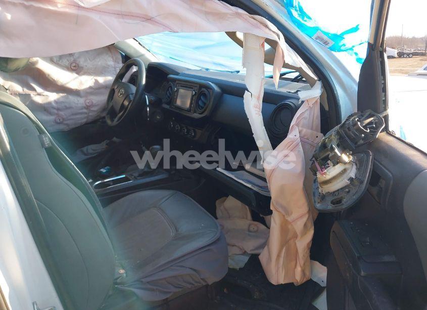 Photo 5 of 2017 Toyota Tacoma SR (VIN 5TFSX5EN5HX048800)