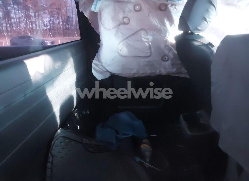 Photo 8 of 2017 Toyota Tacoma SR (VIN 5TFSX5EN5HX048800)