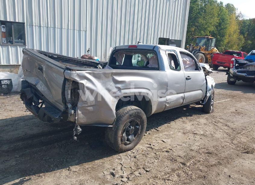 Photo 4 of 2017 Toyota Tacoma SR (VIN 5TFSX5EN5HX049672)