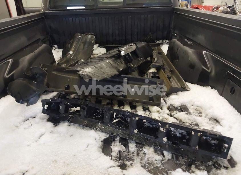 Photo 12 of 2017 Toyota Tacoma SR (VIN 5TFSX5EN5HX056864)