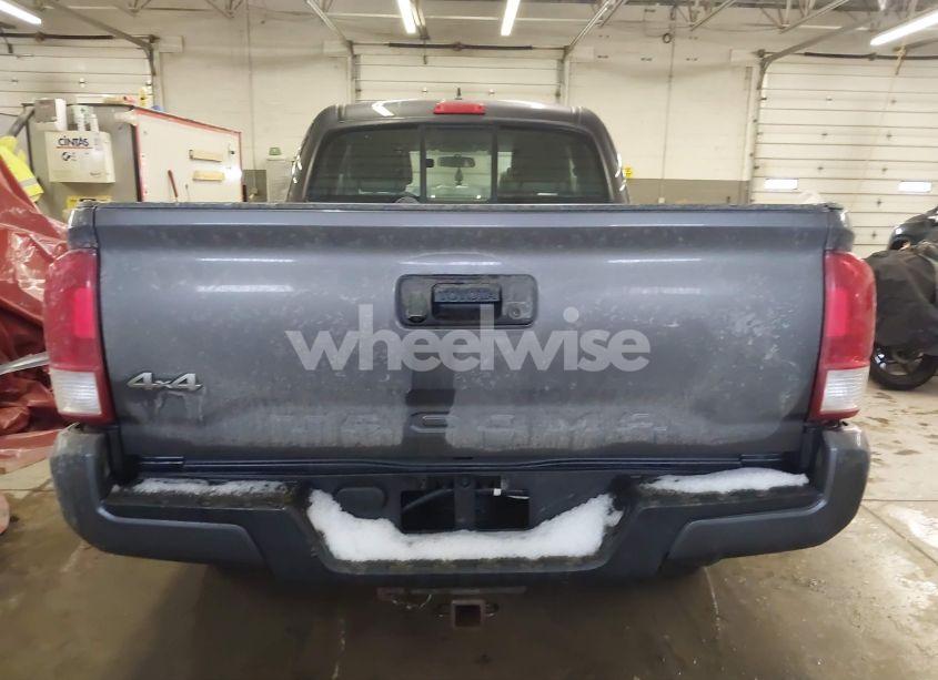 Photo 17 of 2017 Toyota Tacoma SR (VIN 5TFSX5EN5HX056864)