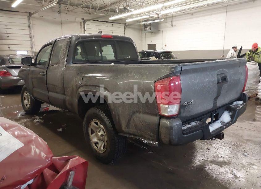 Photo 3 of 2017 Toyota Tacoma SR (VIN 5TFSX5EN5HX056864)