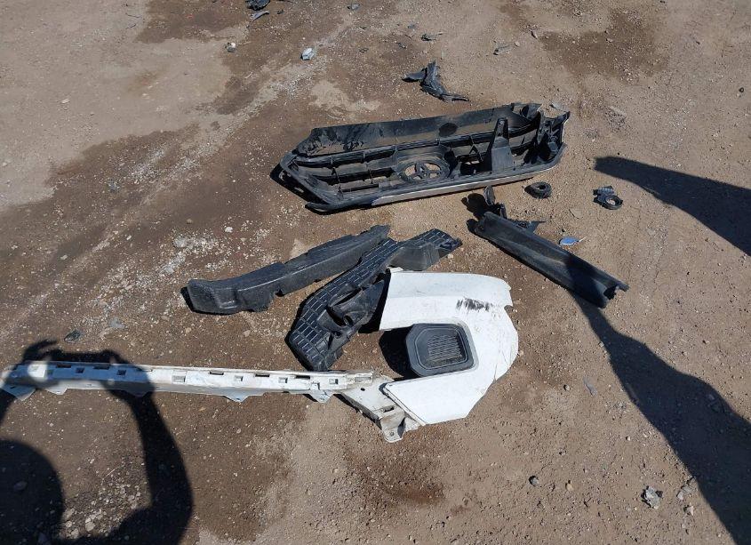 Photo 12 of 2017 Toyota Tacoma SR (VIN 5TFSX5EN6HX051138)