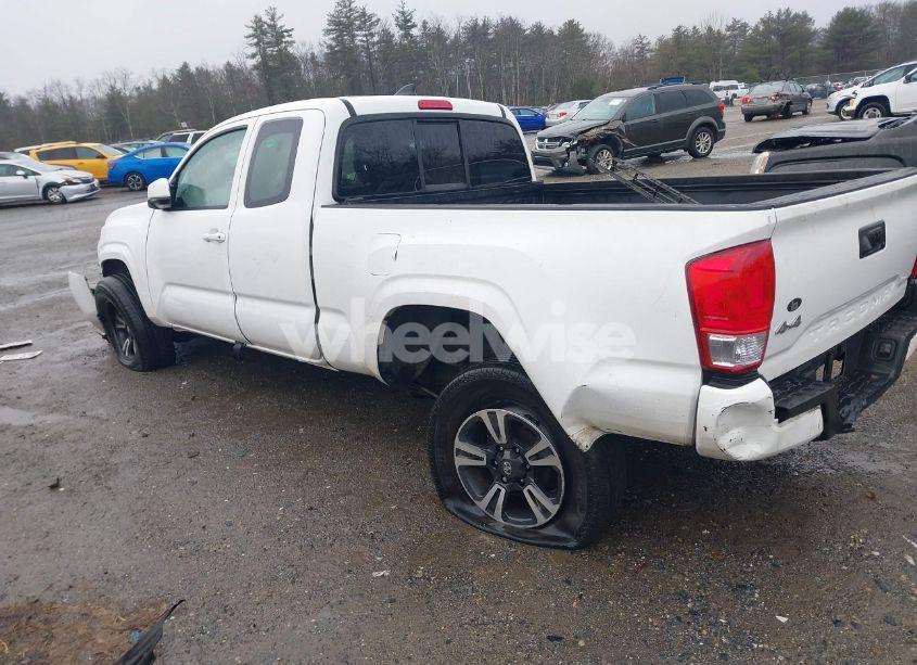 Photo 3 of 2017 Toyota Tacoma SR (VIN 5TFSX5EN6HX056498)