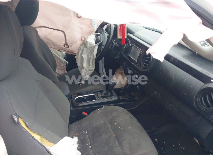 Photo 5 of 2017 Toyota Tacoma SR (VIN 5TFSX5EN6HX056498)