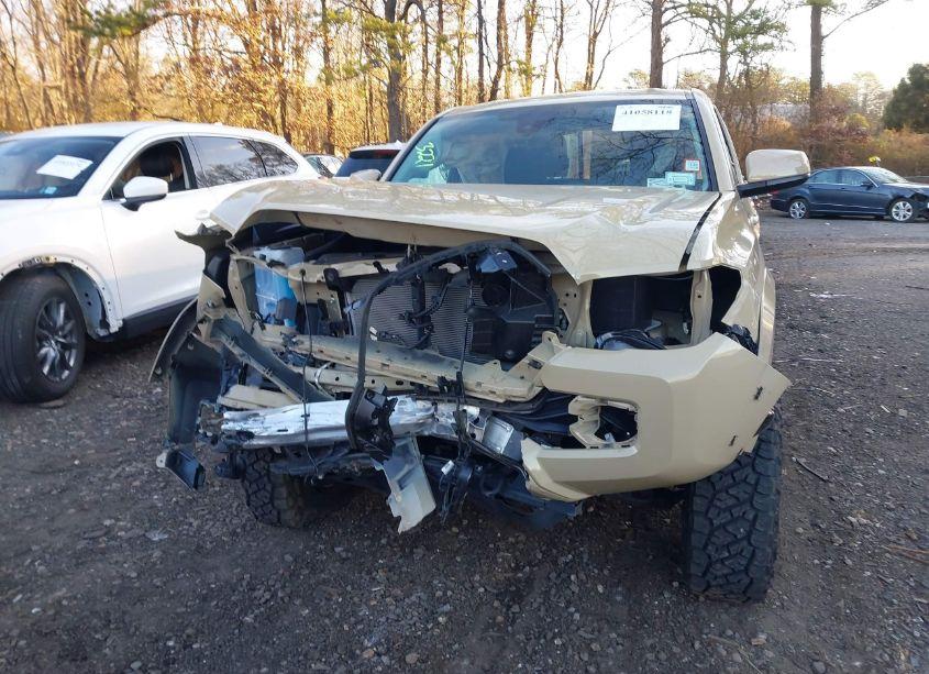Photo 12 of 2019 Toyota Tacoma SR5 (VIN 5TFSX5EN6KX065502)