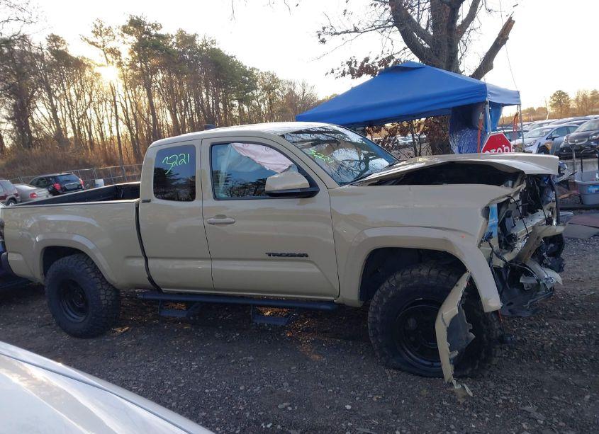 Photo 13 of 2019 Toyota Tacoma SR5 (VIN 5TFSX5EN6KX065502)