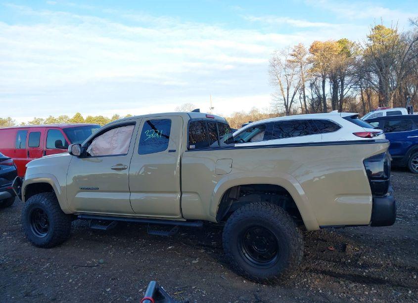 Photo 14 of 2019 Toyota Tacoma SR5 (VIN 5TFSX5EN6KX065502)