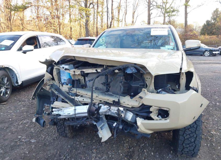Photo 6 of 2019 Toyota Tacoma SR5 (VIN 5TFSX5EN6KX065502)