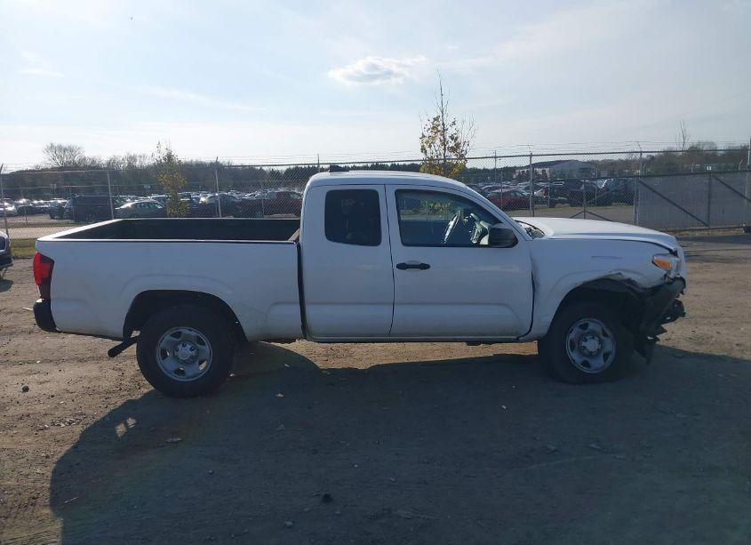 Photo 12 of 2019 Toyota Tacoma SR (VIN 5TFSX5EN6KX066410)