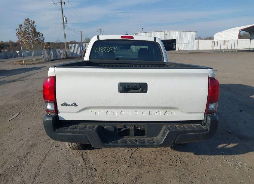 Photo 15 of 2019 Toyota Tacoma SR (VIN 5TFSX5EN6KX066410)