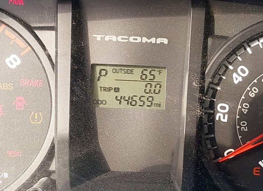 Photo 15 of 2016 Toyota Tacoma SR (VIN 5TFSX5EN7GX047226)