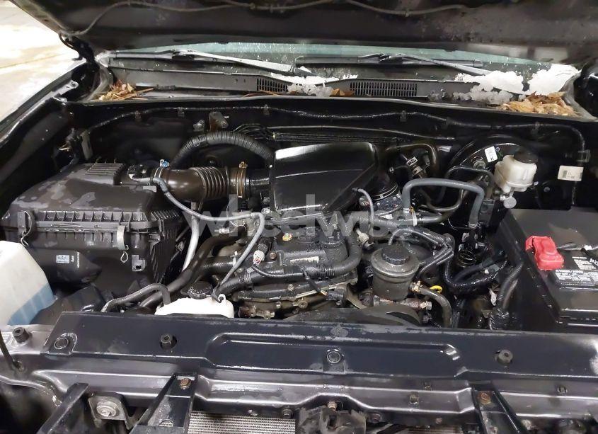 Photo 10 of 2018 Toyota Tacoma SR (VIN 5TFSX5EN7JX060520)