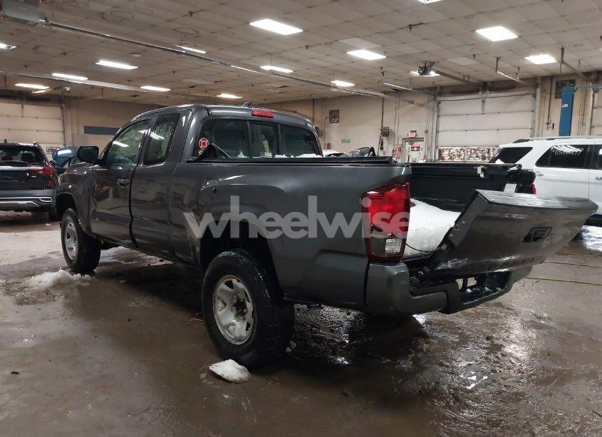 Photo 3 of 2018 Toyota Tacoma SR (VIN 5TFSX5EN7JX060520)