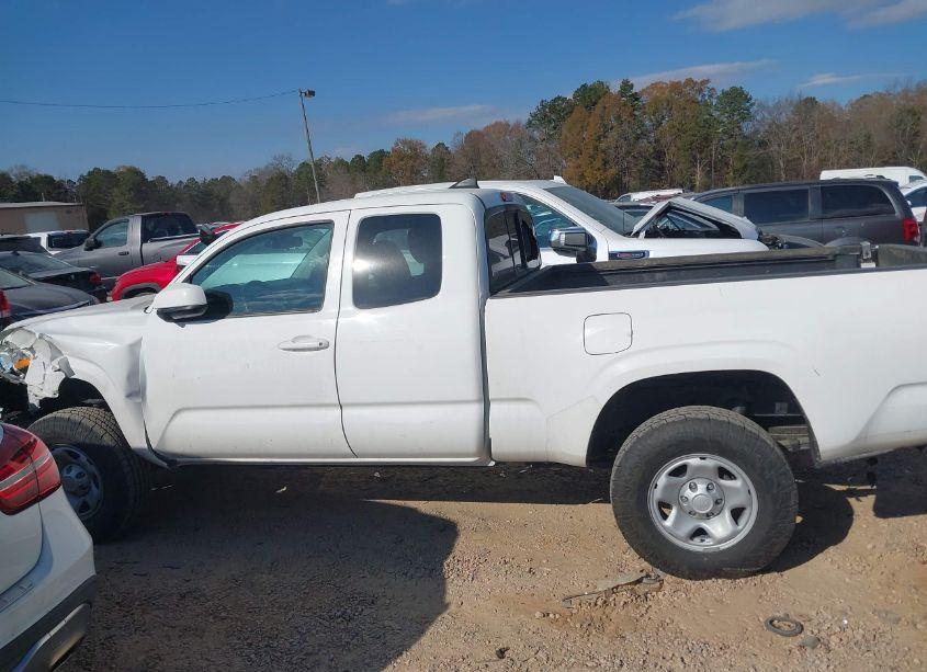 Photo 14 of 2019 Toyota Tacoma SR (VIN 5TFSX5EN7KX065072)