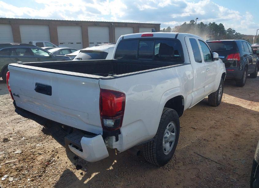 Photo 4 of 2019 Toyota Tacoma SR (VIN 5TFSX5EN7KX065072)