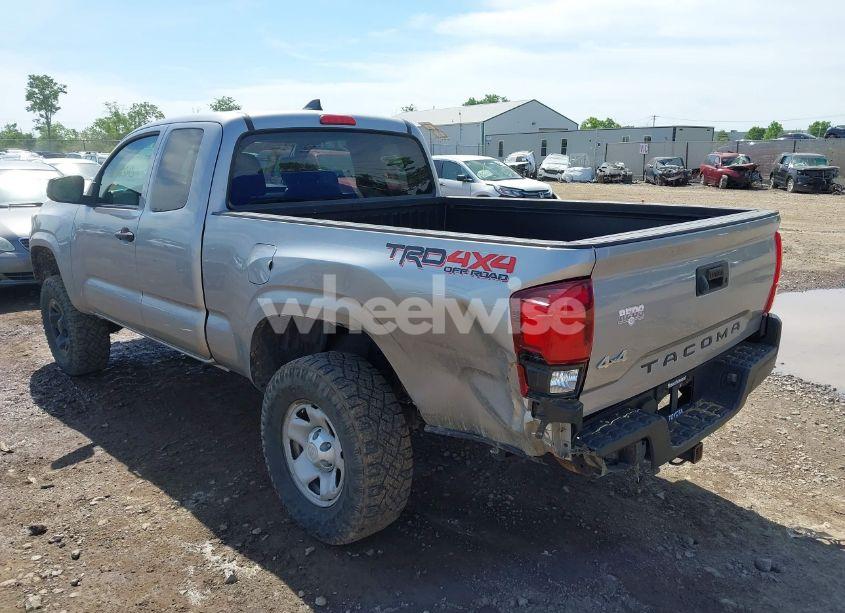 Photo 3 of 2019 Toyota Tacoma SR (VIN 5TFSX5EN7KX067145)