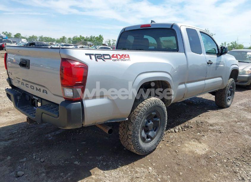 Photo 4 of 2019 Toyota Tacoma SR (VIN 5TFSX5EN7KX067145)