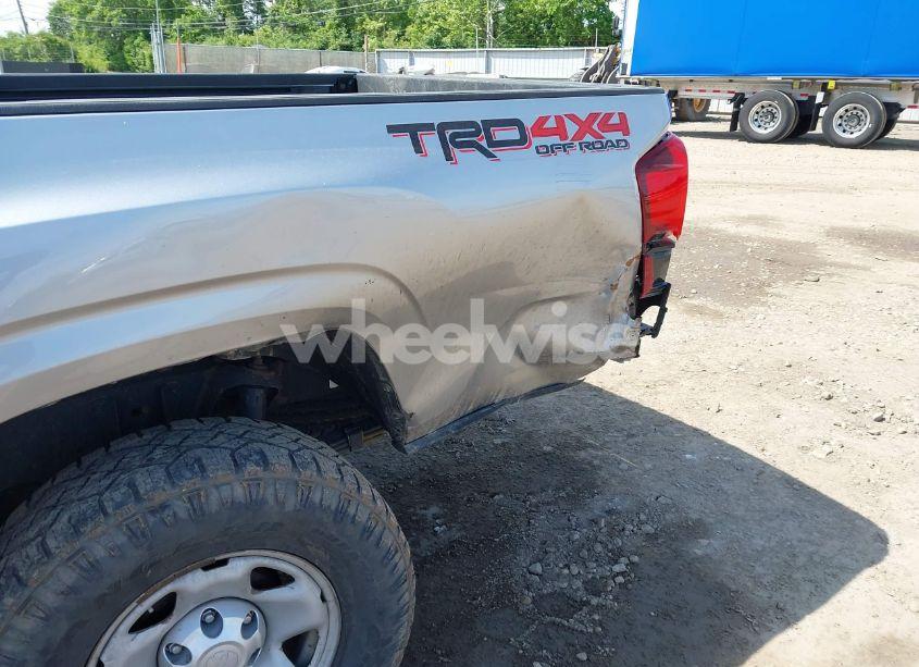 Photo 6 of 2019 Toyota Tacoma SR (VIN 5TFSX5EN7KX067145)