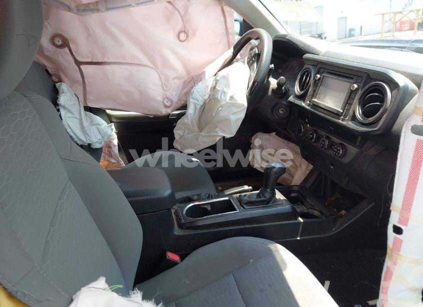 Photo 5 of 2019 Toyota Tacoma SR (VIN 5TFSX5EN7KX070319)