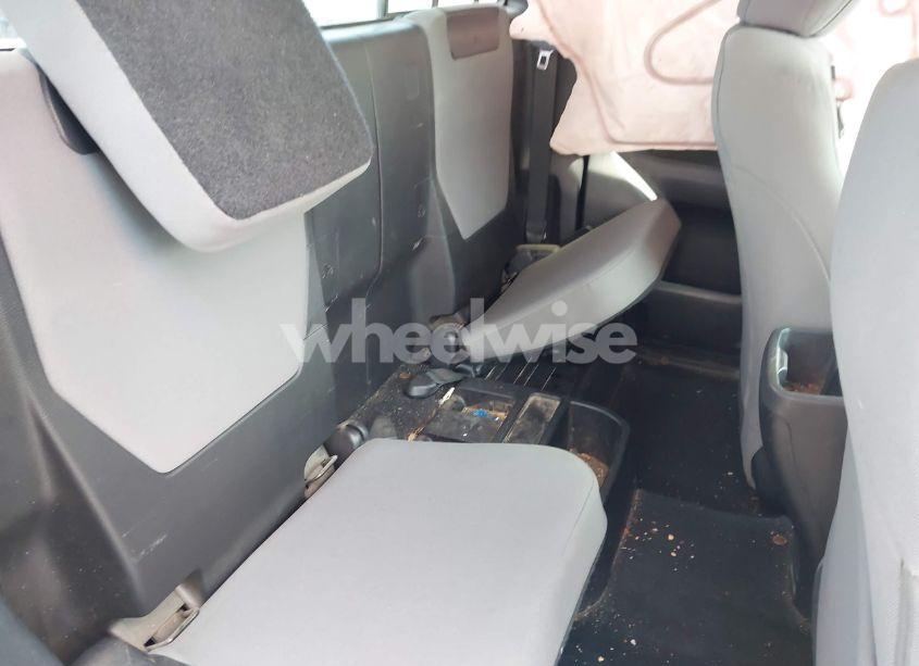 Photo 8 of 2019 Toyota Tacoma SR (VIN 5TFSX5EN7KX070319)