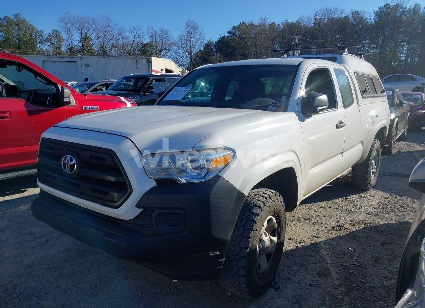 Photo 2 of 2017 Toyota Tacoma SR (VIN 5TFSX5EN8HX047897)