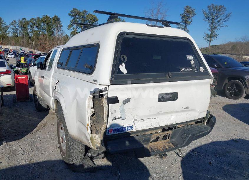 Photo 3 of 2017 Toyota Tacoma SR (VIN 5TFSX5EN8HX047897)