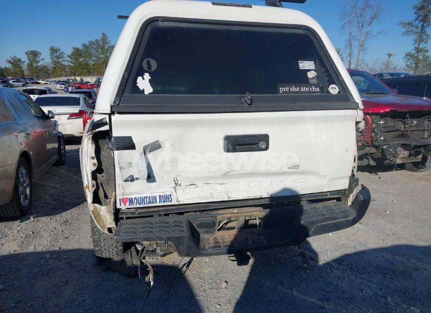 Photo 6 of 2017 Toyota Tacoma SR (VIN 5TFSX5EN8HX047897)