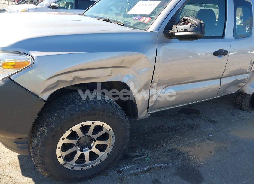 Photo 6 of 2017 Toyota Tacoma SR (VIN 5TFSX5EN8HX056289)