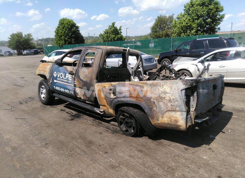 Photo 3 of 2019 Toyota Tacoma SR (VIN 5TFSX5EN8KX069616)