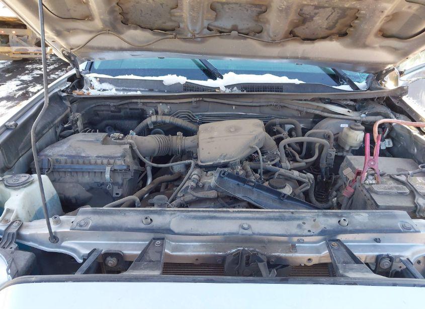 Photo 10 of 2016 Toyota Tacoma SR5 (VIN 5TFSX5EN9GX043288)