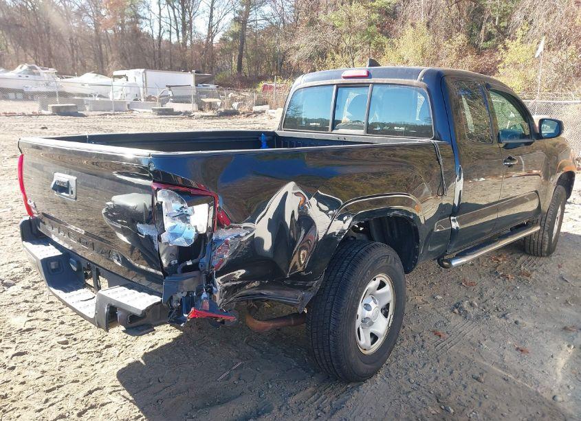 Photo 4 of 2018 Toyota Tacoma SR (VIN 5TFSX5EN9JX058851)